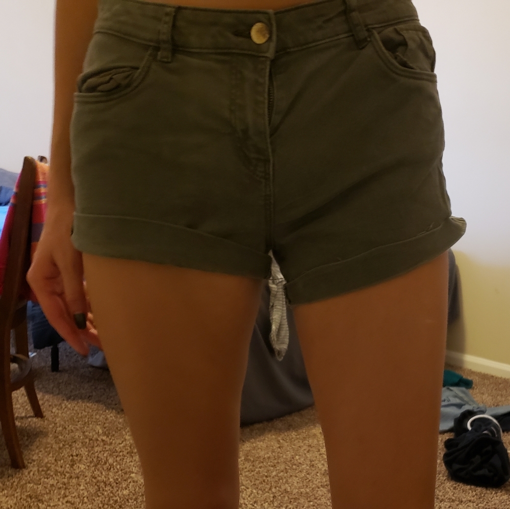 Olive Grwen shorts